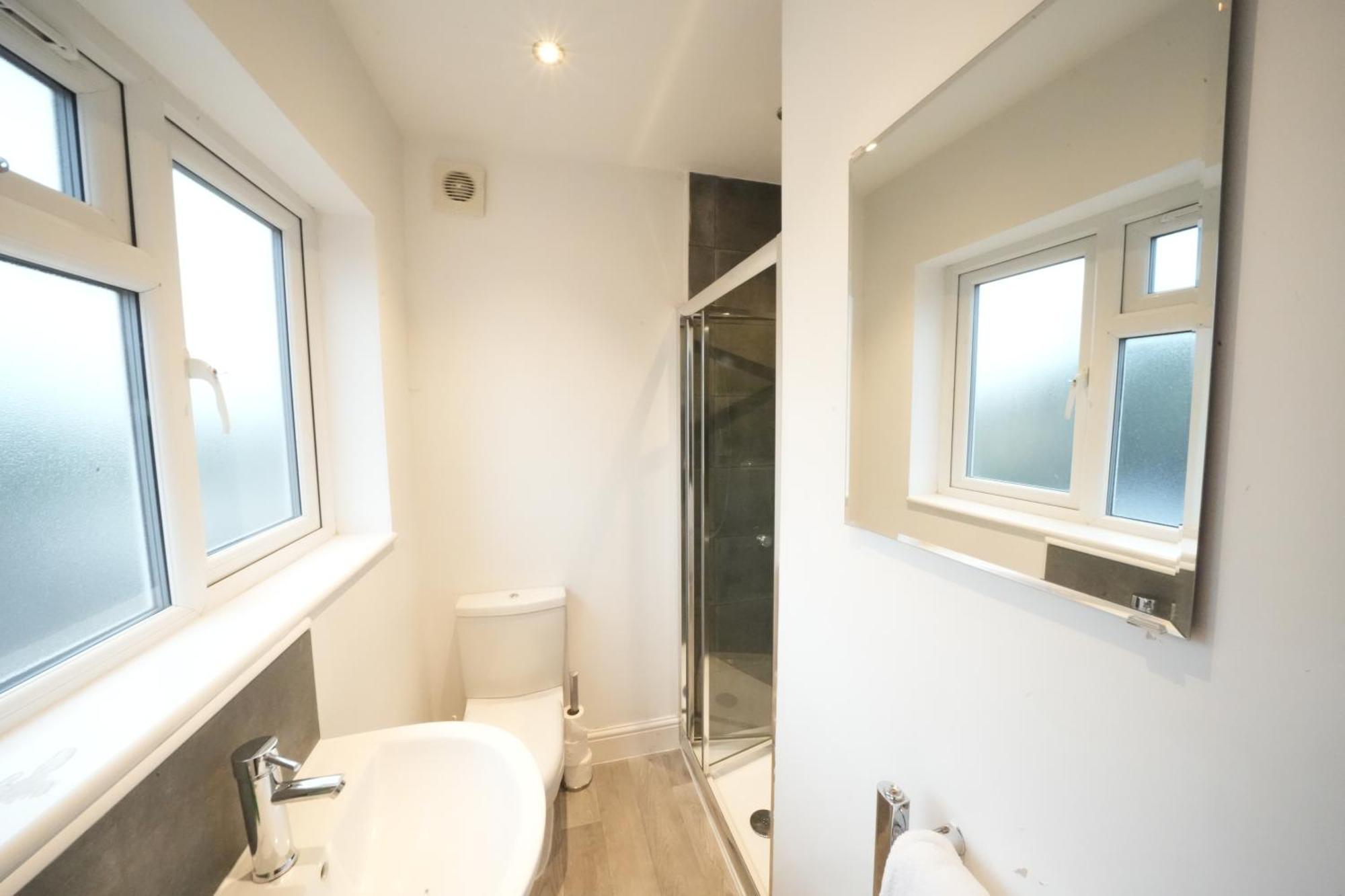 Grand Airport Ensuites Privatunterkunft